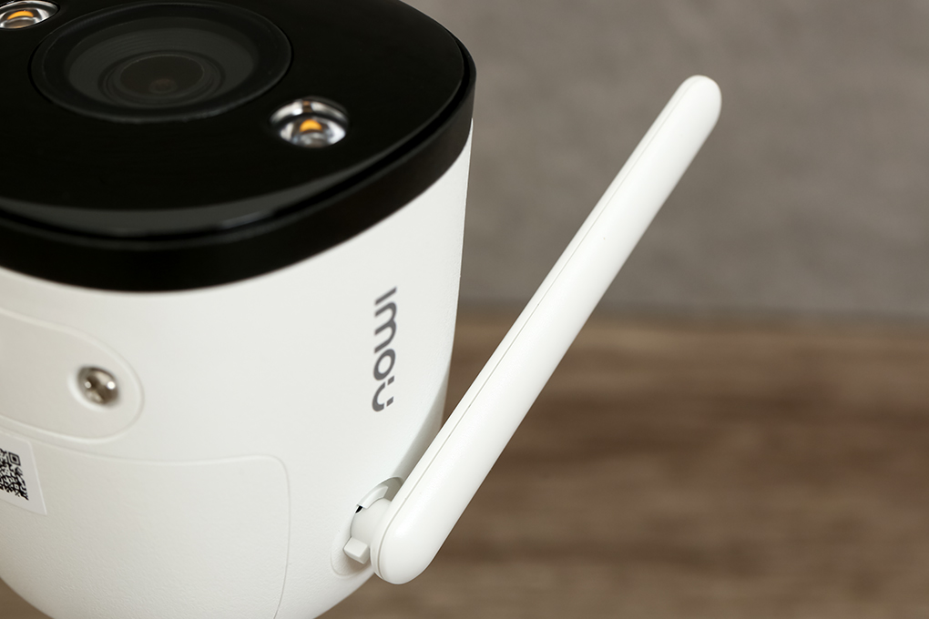 Quan sát trong bóng tối tốt hơn nhờ hỗ trợ tầm nhìn hồng ngoại đến 30 m